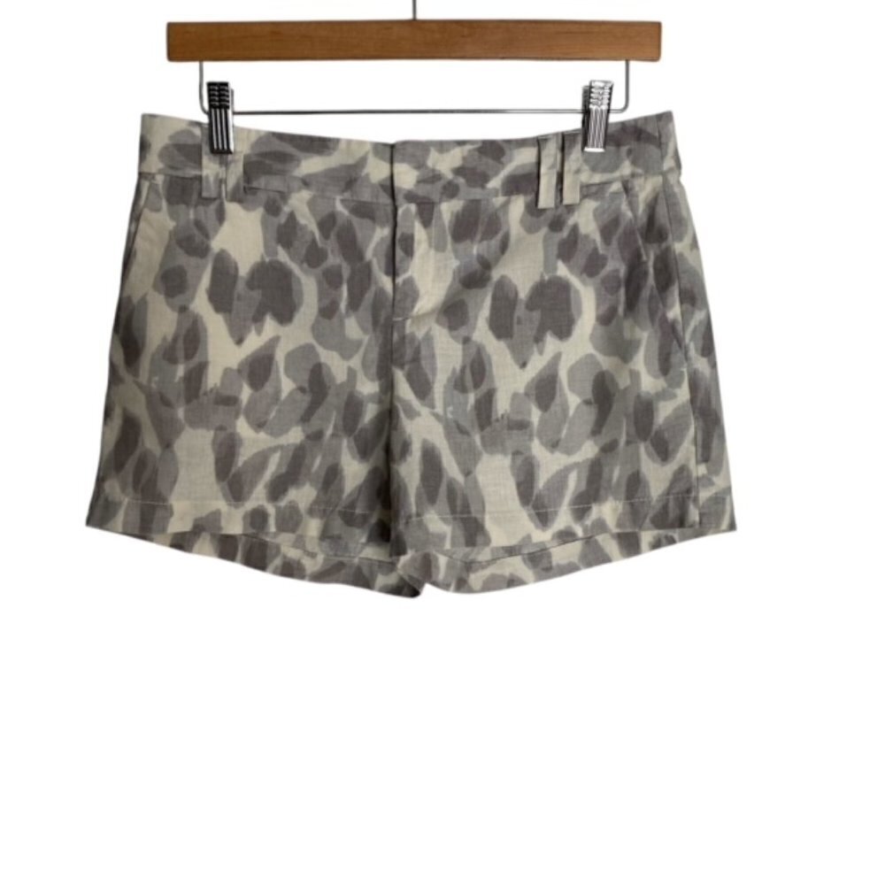 Loft Grey & White Linen Blend Shorts 0